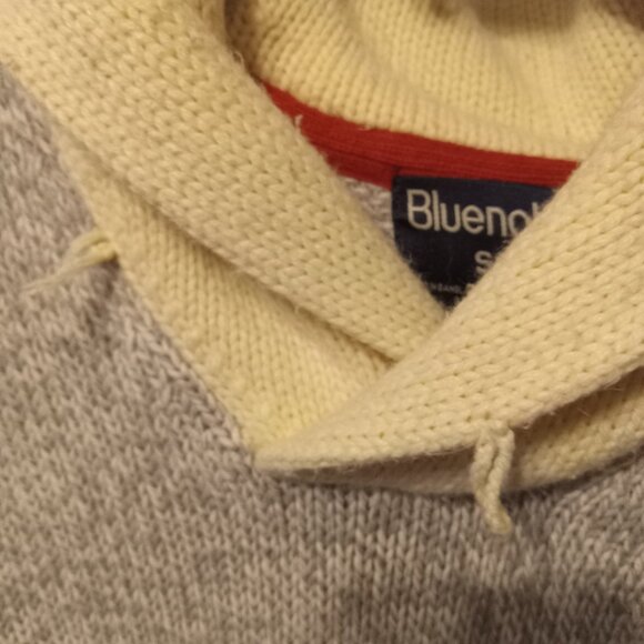 Ladies gently used Bluenotes grey/white/red cowl neck sweater missing button - Picture 3 of 4